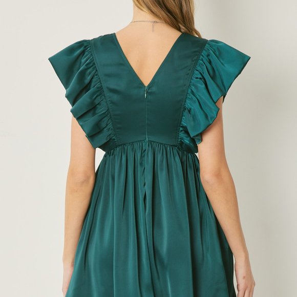 💍ENTRO Flutter Sleeve Pocketed Dress in Hunter💍 - Picture 2 of 5